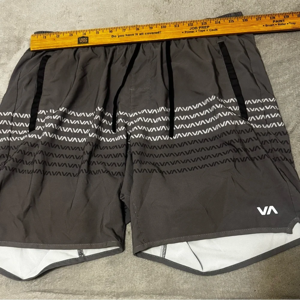 RVCA VA Athletic Shorts Men's Size Large Gray Performance Gym Training